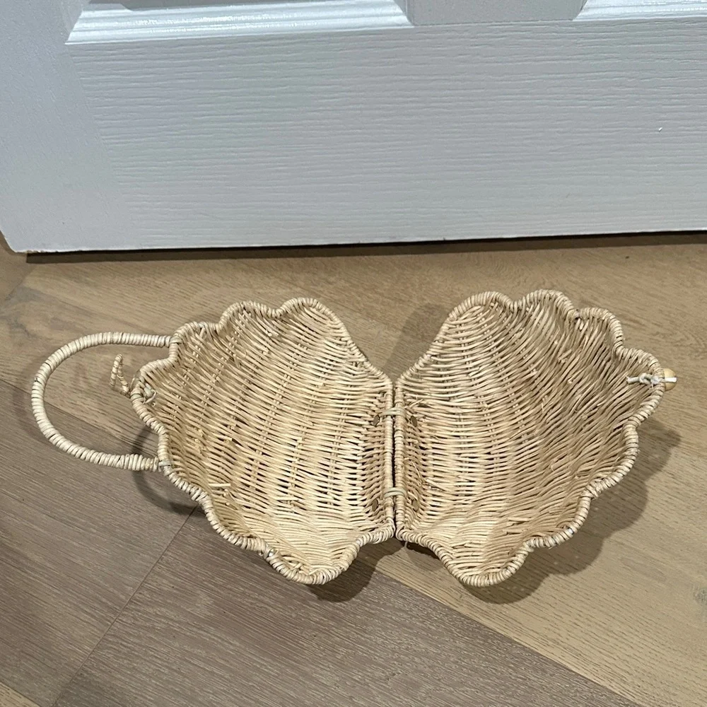 Olli Ella Rattan Shell Bag - Picture 3 of 7